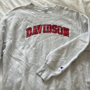 Davidson College Crewneck - very gently worn - size L - champion